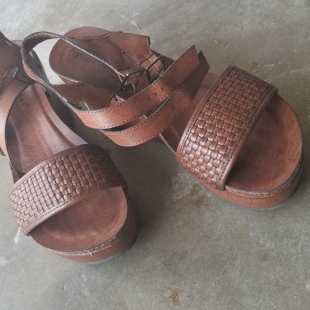 Pierre Dumas wedge sandals